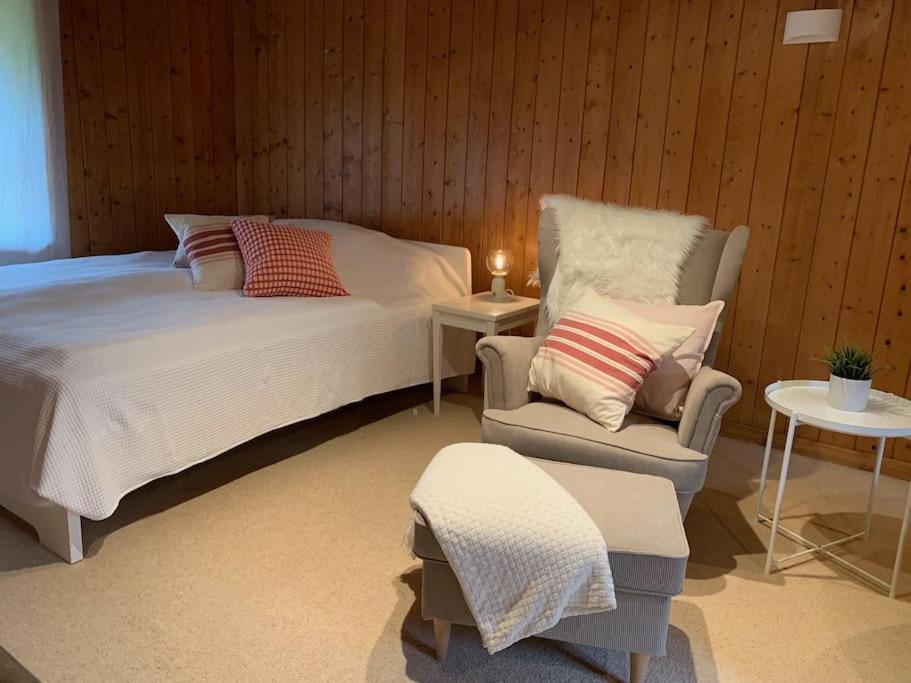 Ferienwohnung In Historischer Muehle Buchen  Esterno foto